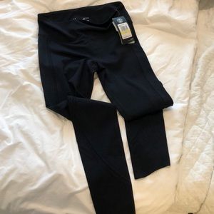UA Heat Gear Leggings
